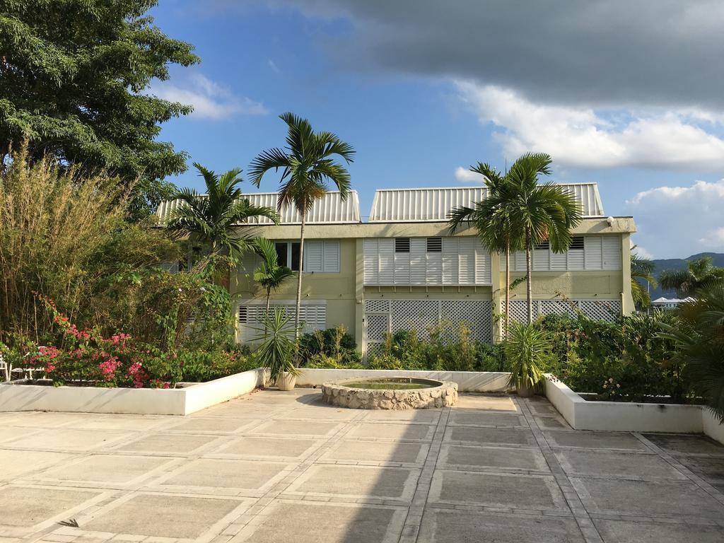 Anna'S Joye Seawind - Freeport, Montego Bay Daire Dış mekan fotoğraf