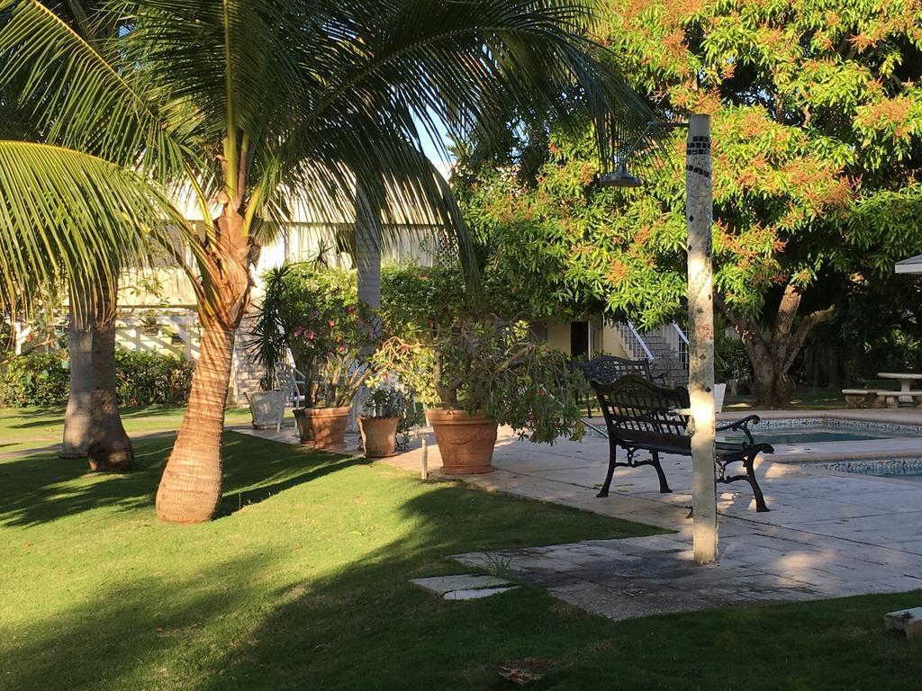 Anna'S Joye Seawind - Freeport, Montego Bay Daire Dış mekan fotoğraf