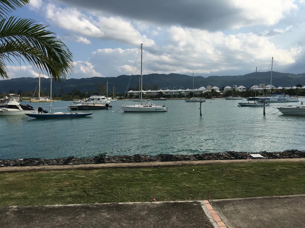 Anna'S Joye Seawind - Freeport, Montego Bay Daire Dış mekan fotoğraf